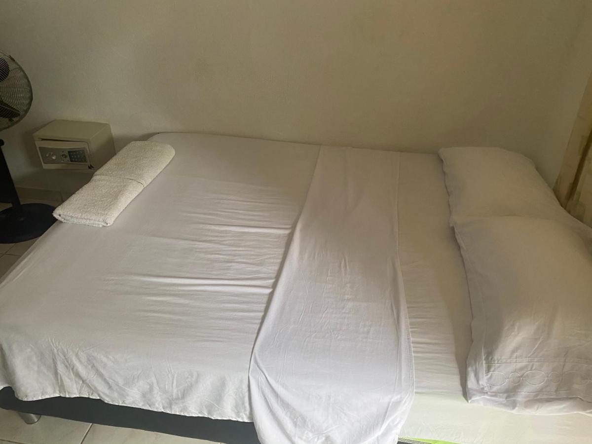 Palomino Hostel ภายนอก รูปภาพ